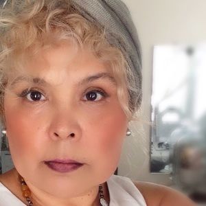 Meet your Posher, Fanny